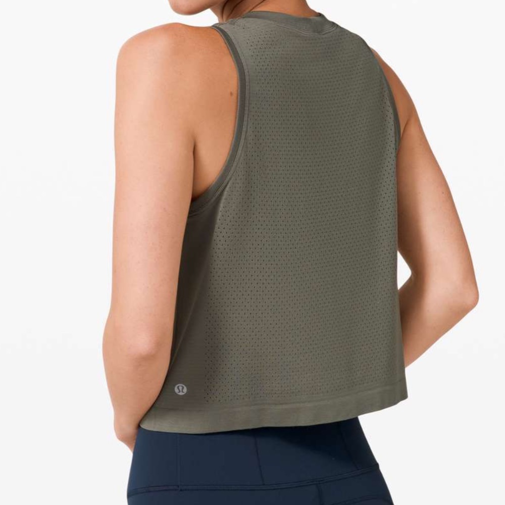 Lululemon Swiftly Breathe Crop Tank
Los Angeles / Grey Sage Size 10 - Picture 4 of 13